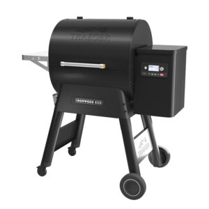 Barbecue a pellet Ironwood 650 con WiFi con modalità Super Smoke per 12 coperti